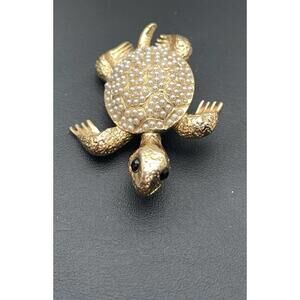 Banana Republic Gold Tone And Faux Pearl Sea Turtle Brooch